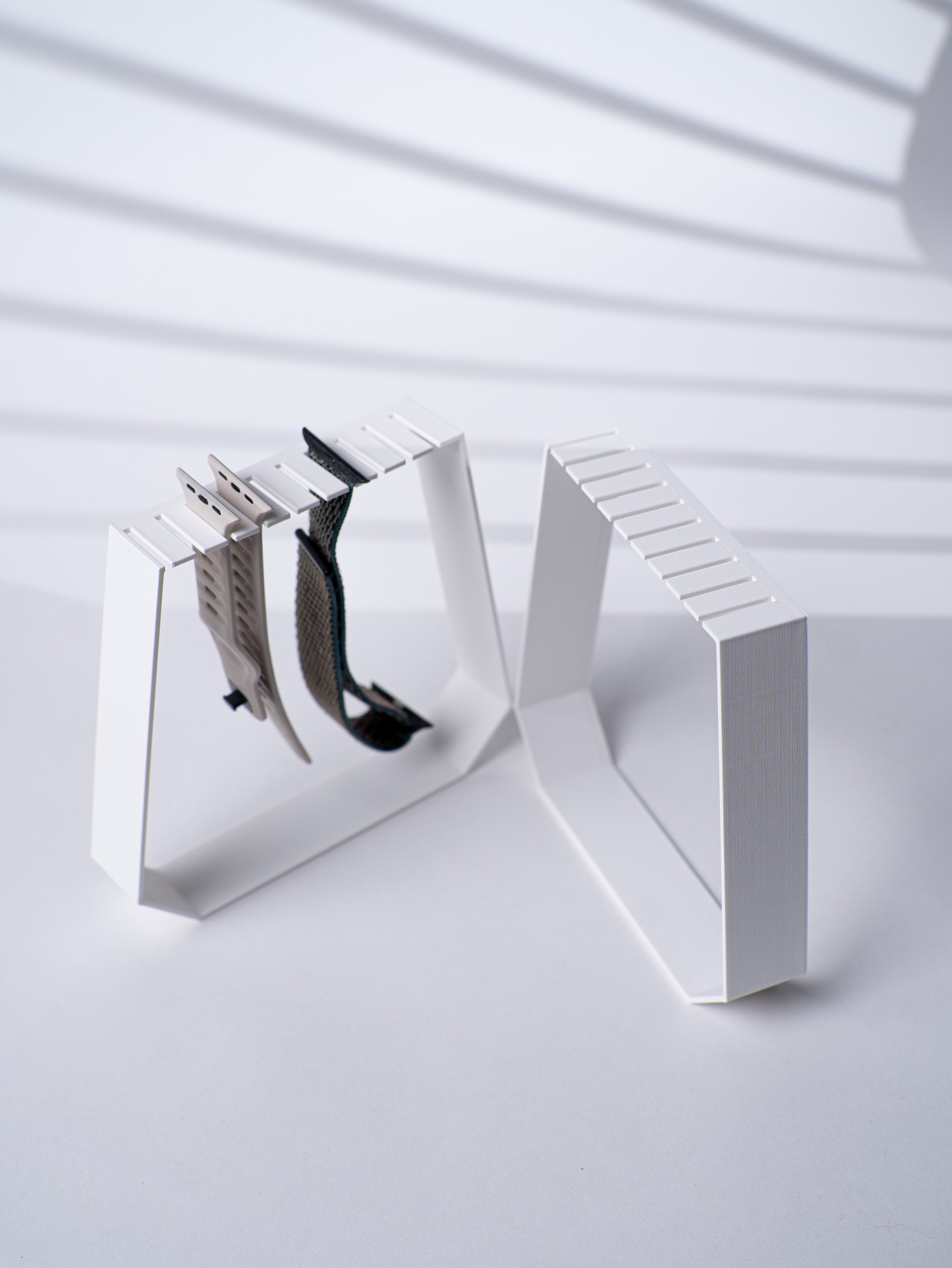 'Hanger' Apple Watch Straps Holder