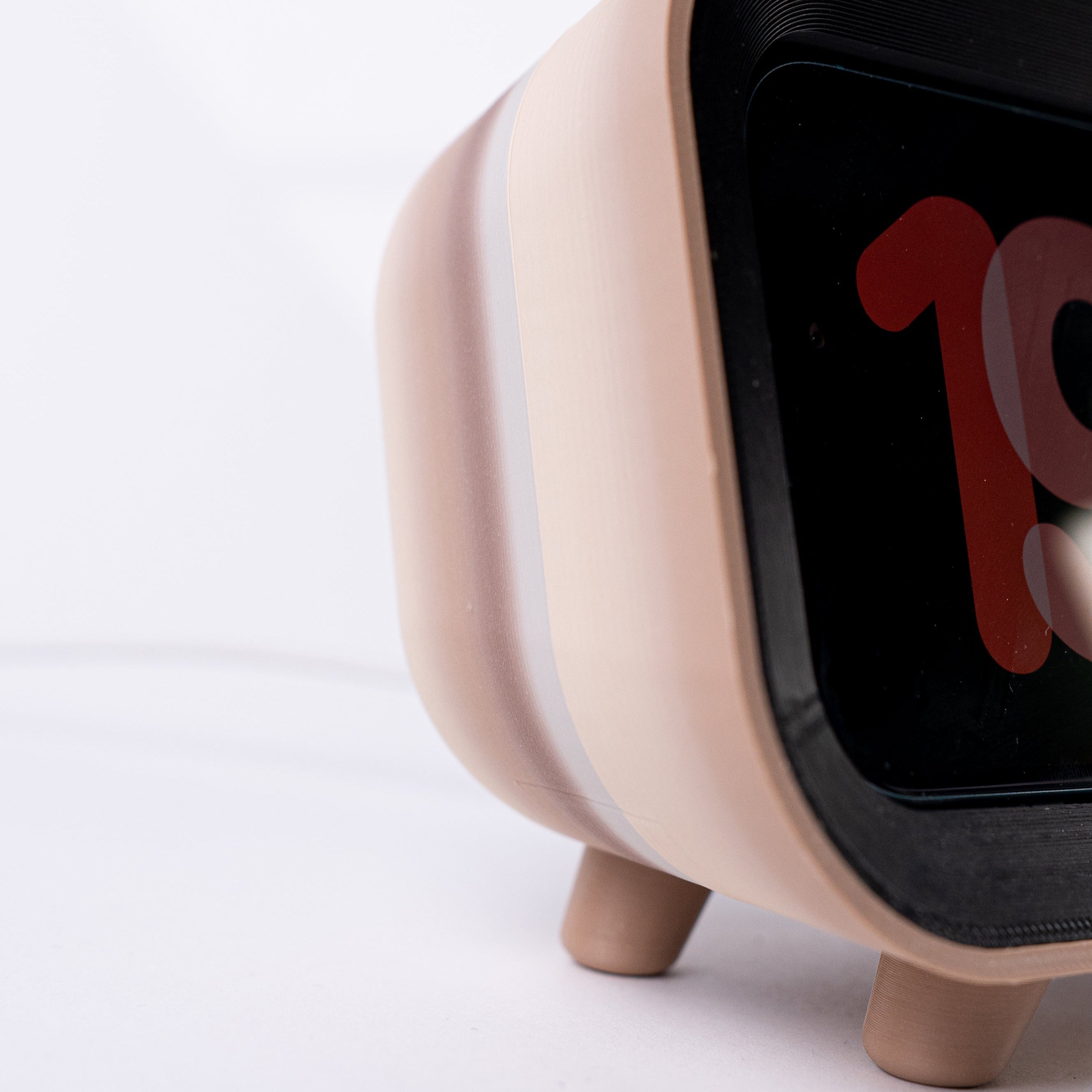 'Vintage TV' iPhone MagSafe Charging Stand