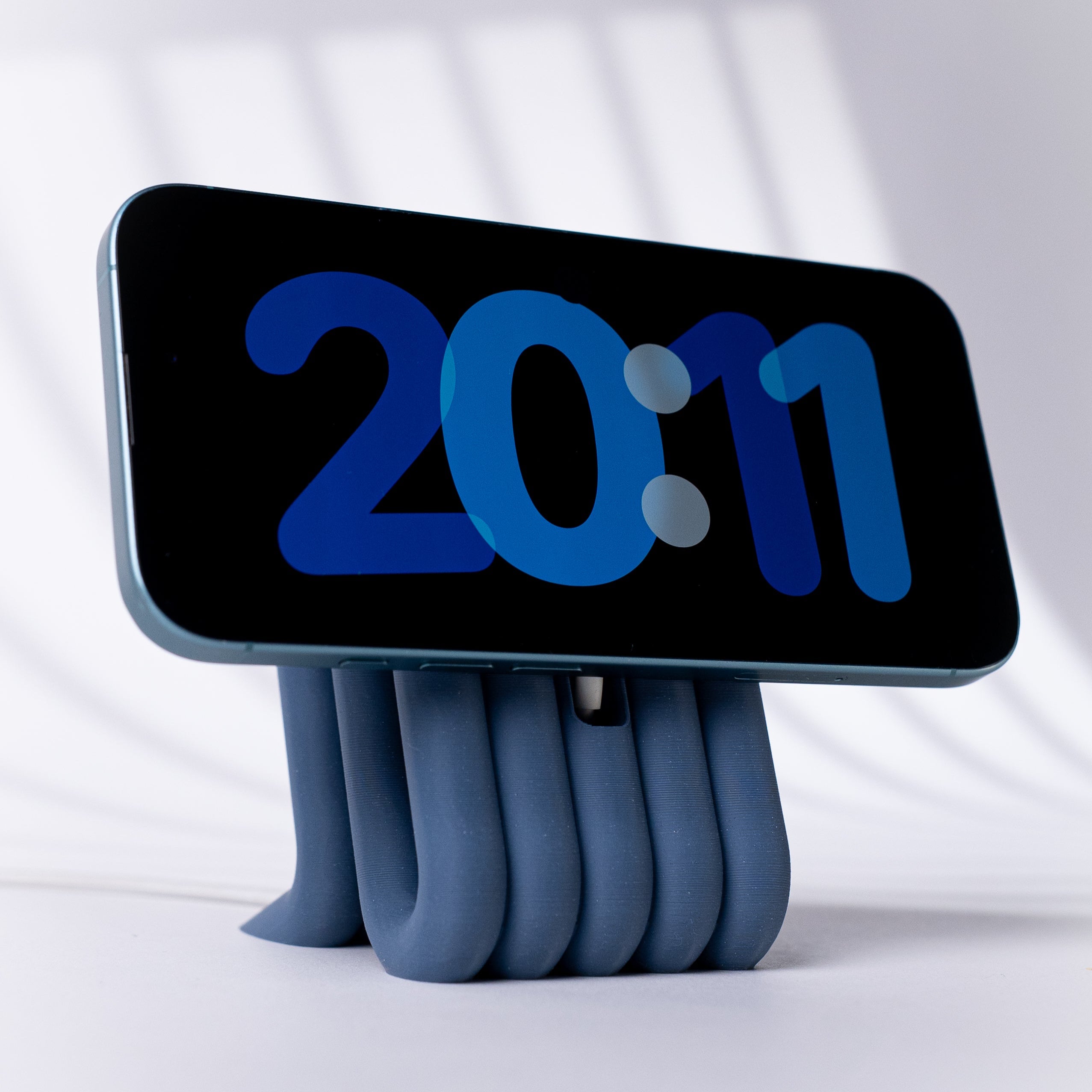 'Cute Tubes' MagSafe Stand