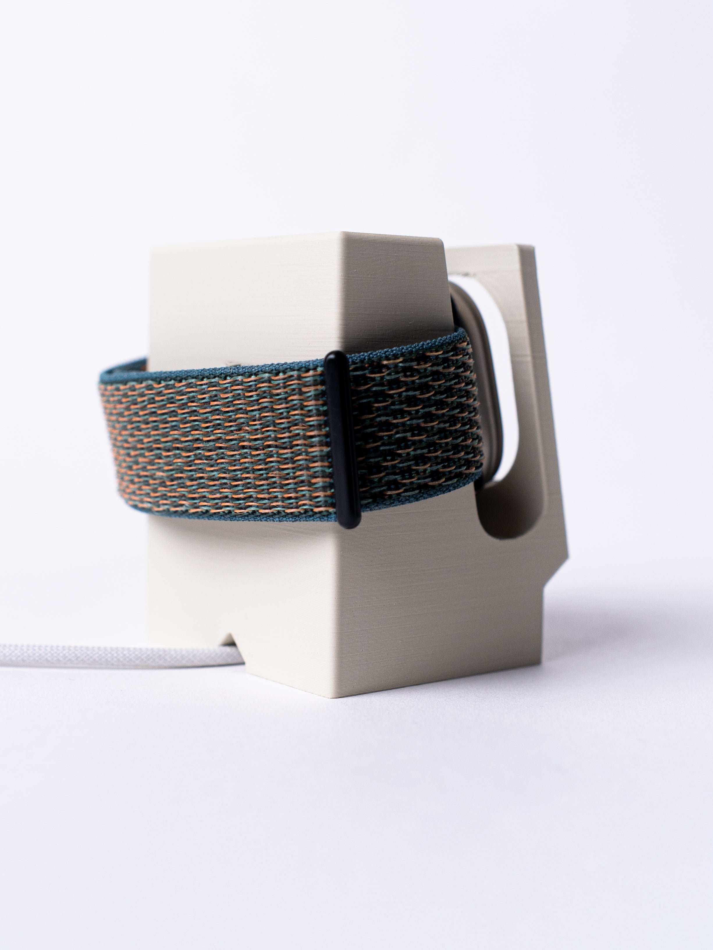 'Macintosh Original' Apple Watch Charging Stand