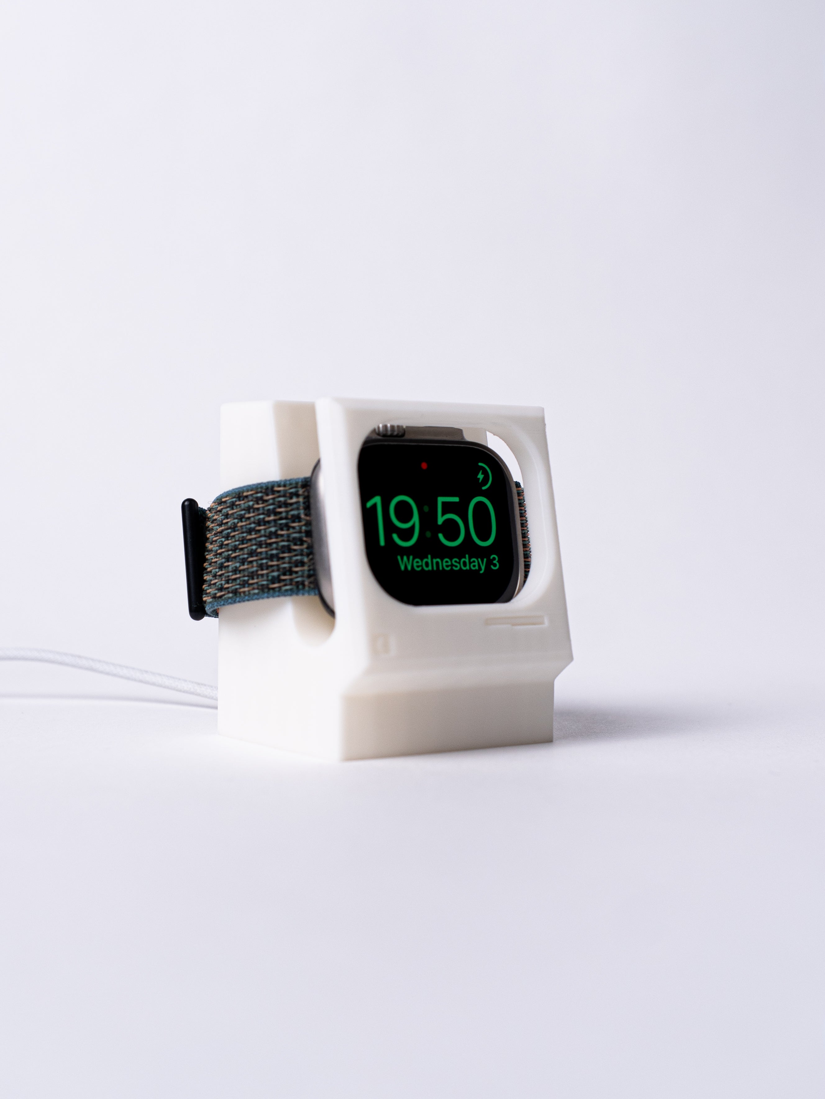 'Macintosh Original' Apple Watch Charging Stand