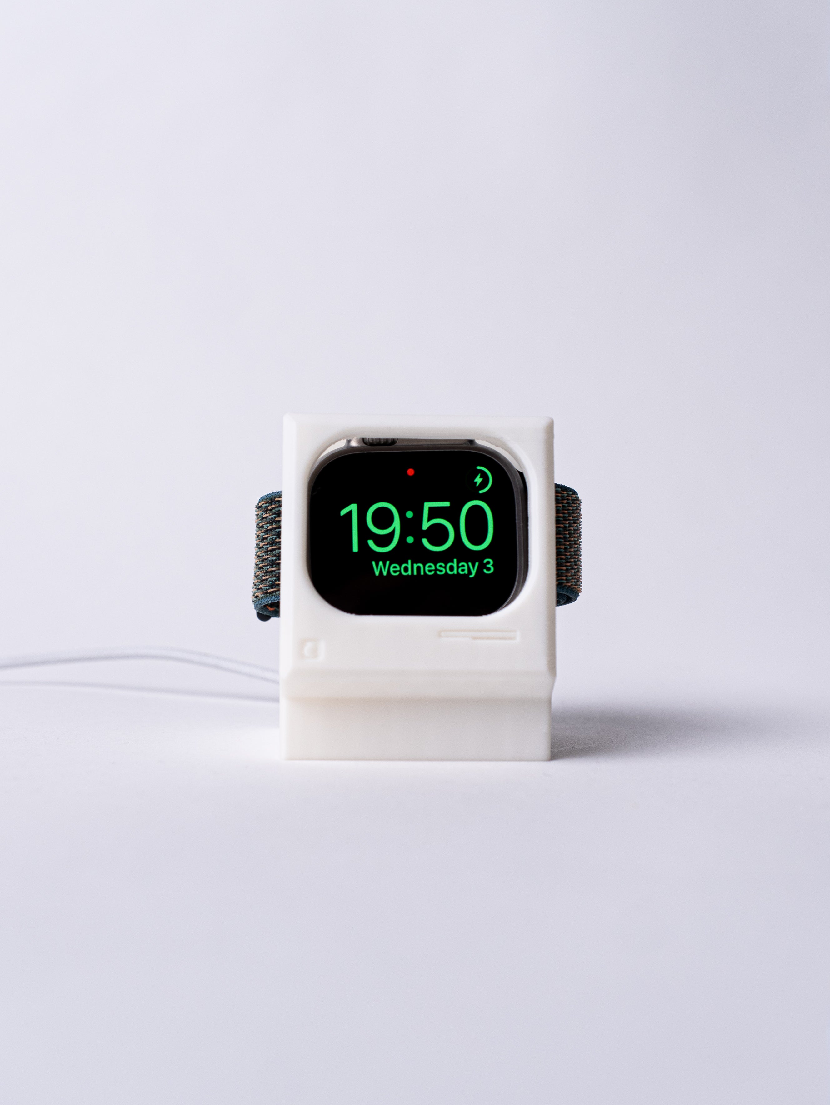 'Macintosh Original' Apple Watch Charging Stand