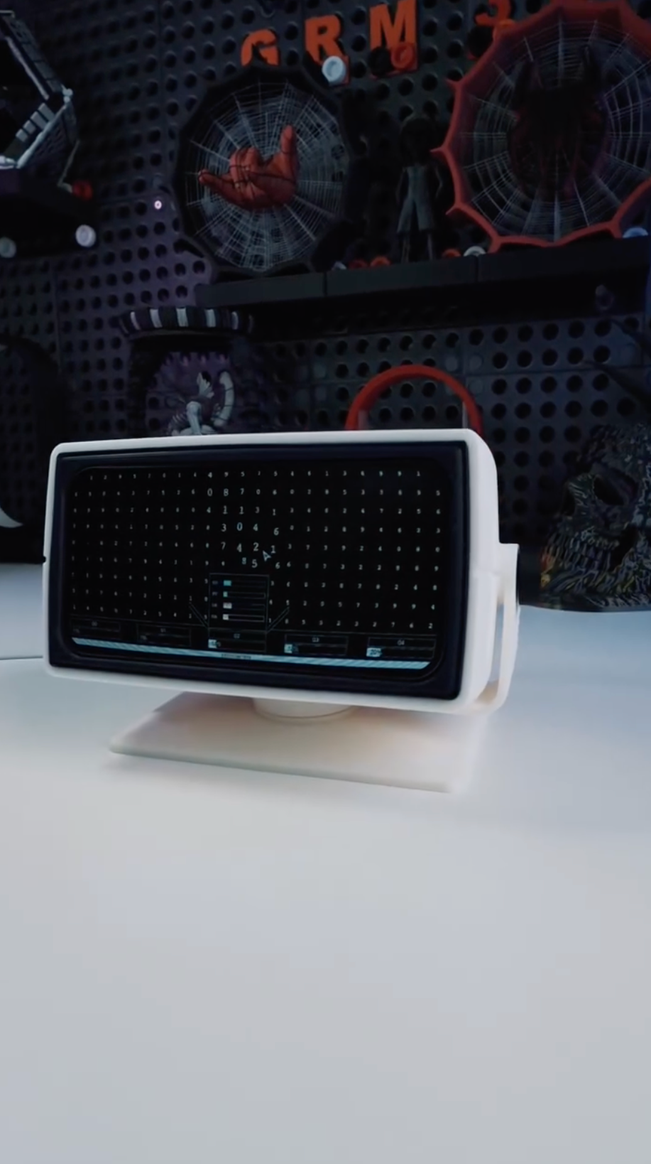 'Lumon' iPhone Night Stand