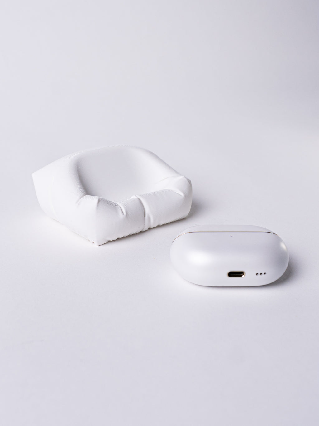 Cupertino White 3 Desk - Combo