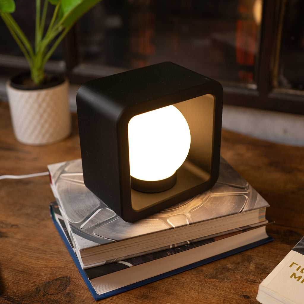 '3D Framed Ball' Desk Lamp